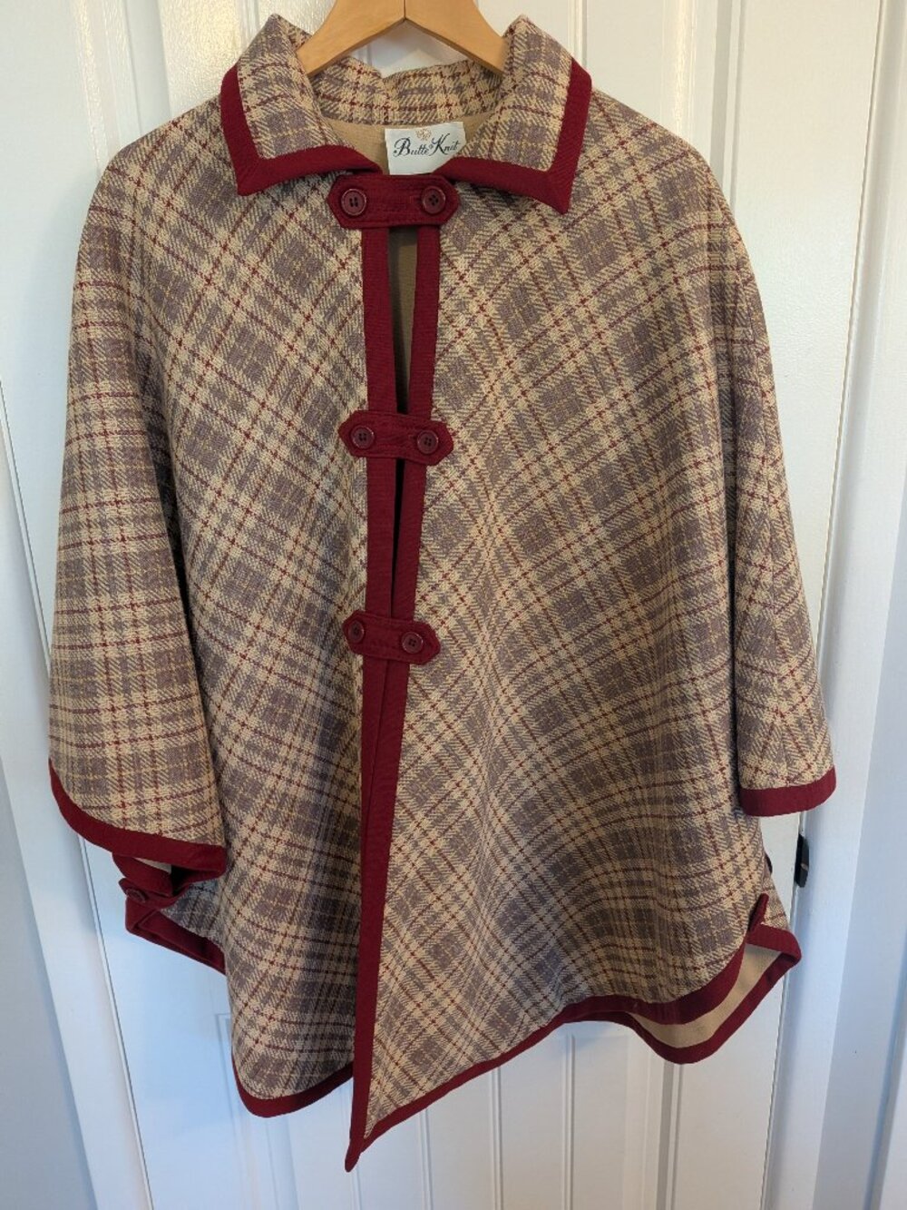 Vintage Knit Cape